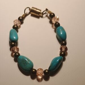 Turquoise and Gold Beaded Bracelet